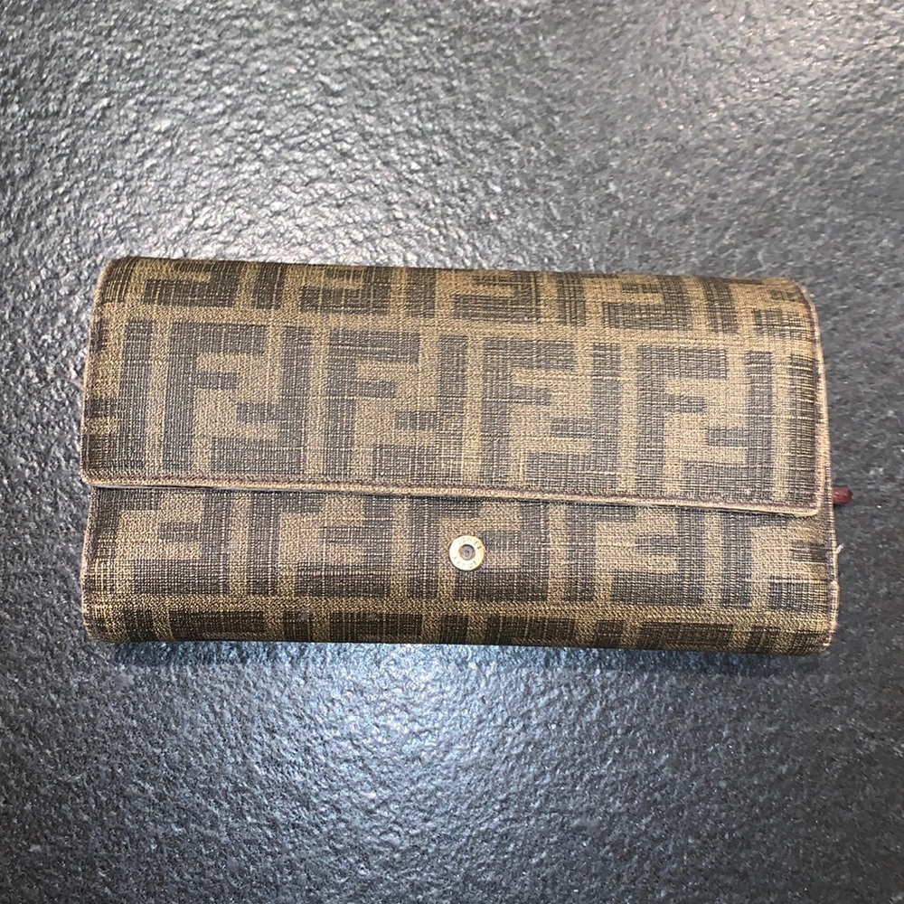 Fendi wallet (authentic)